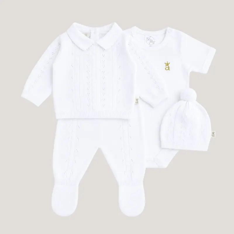 Set tejido de cuatro piezas trenzado calado cuello polo Bebé Feliz para recién nacido, blanco