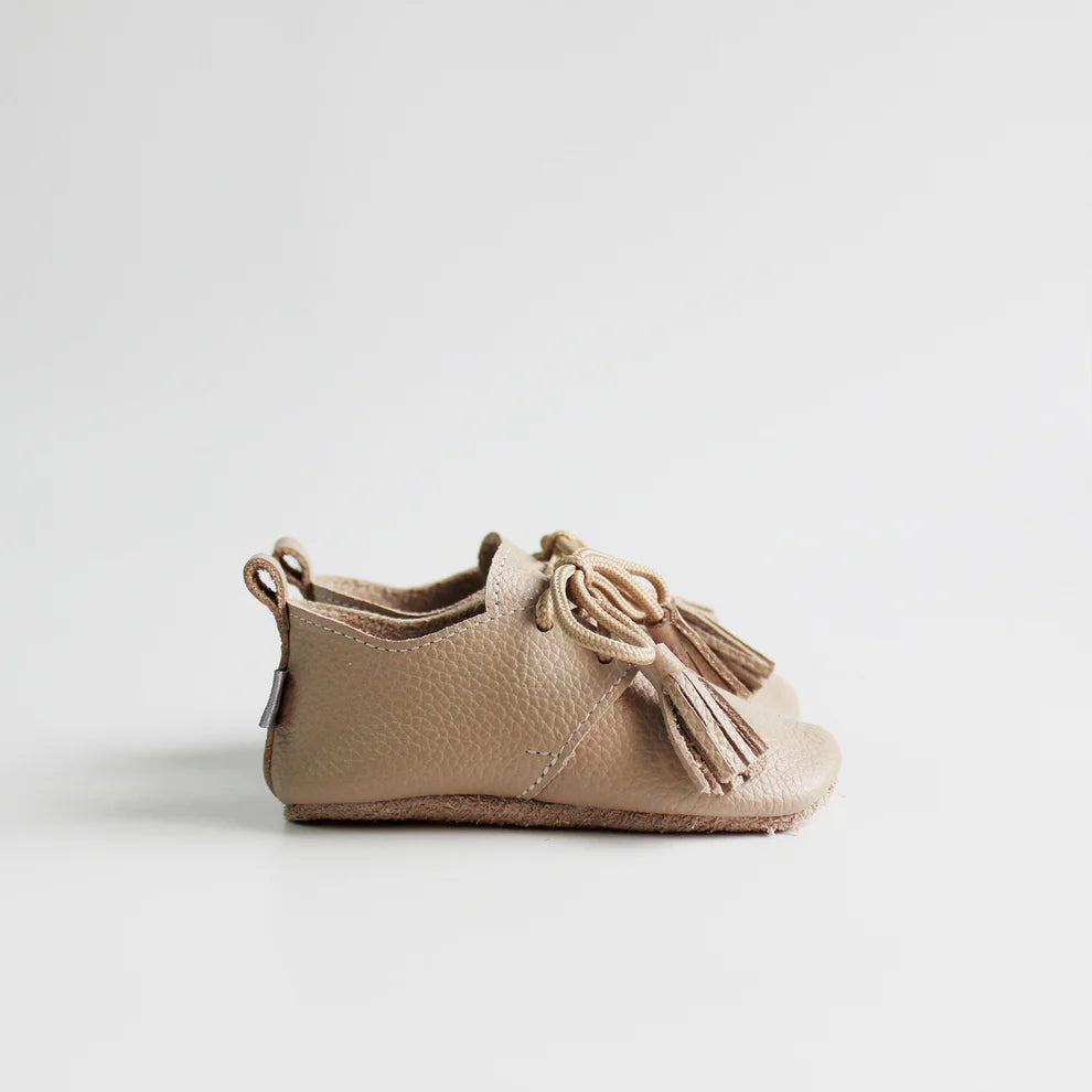 LELE PÖ · Blucher Nuez